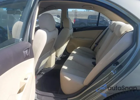 2009 Hyundai Sonata Gls z USA, uszkodzony, nr VIN 5NPET46C89H547703